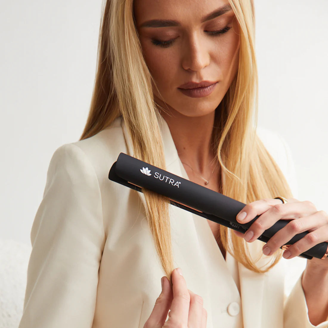 Professional Wide Plate Infrared Hair Straightener Ionic Technology