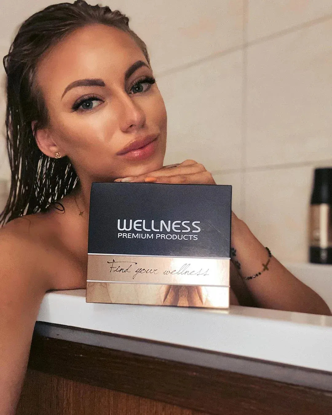 Hair Treatment Mask Includes 4 Ampoule Treatments for Repair