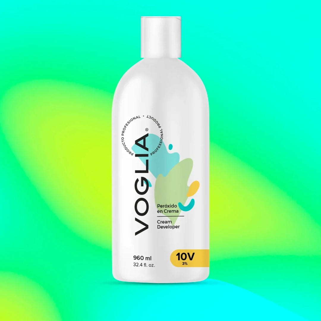 Mixing Voglia 10V Peroxide with Voglia® Cream Hair Color